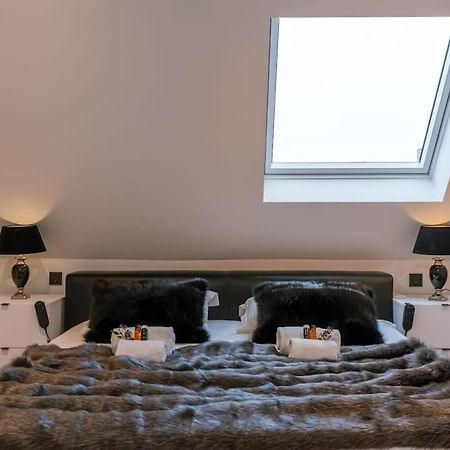 Huswell - Luxurious Apartment With Parking Beernem Екстериор снимка