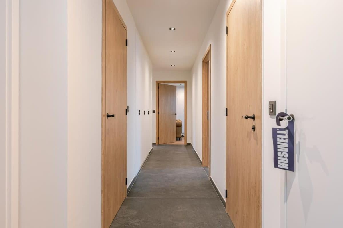 Huswell - Luxurious Apartment With Parking Beernem Екстериор снимка