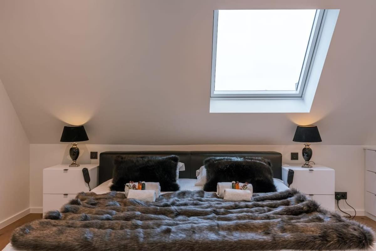 Huswell - Luxurious Apartment With Parking Beernem Екстериор снимка