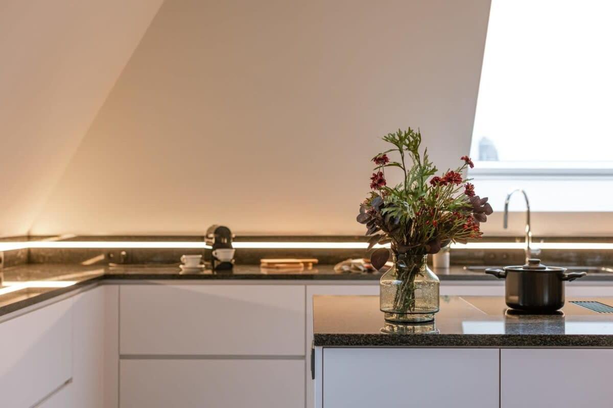Huswell - Luxurious Apartment With Parking Beernem Екстериор снимка