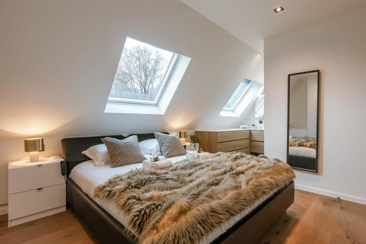 Huswell - Luxurious Apartment With Parking Beernem Екстериор снимка
