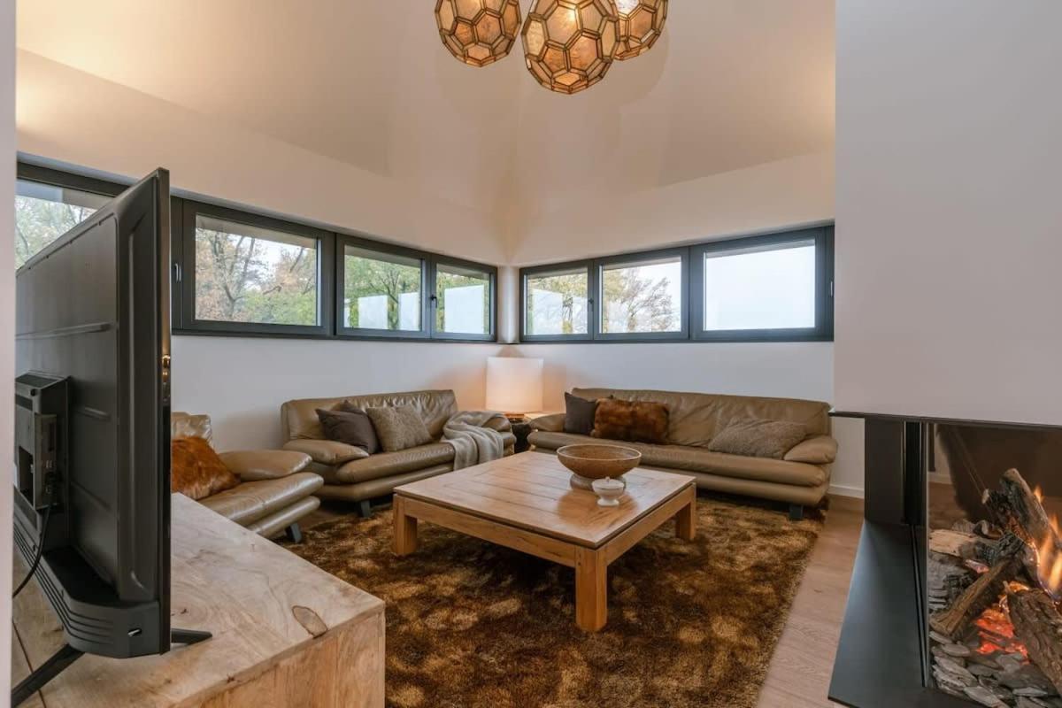 Huswell - Luxurious Apartment With Parking Beernem Екстериор снимка