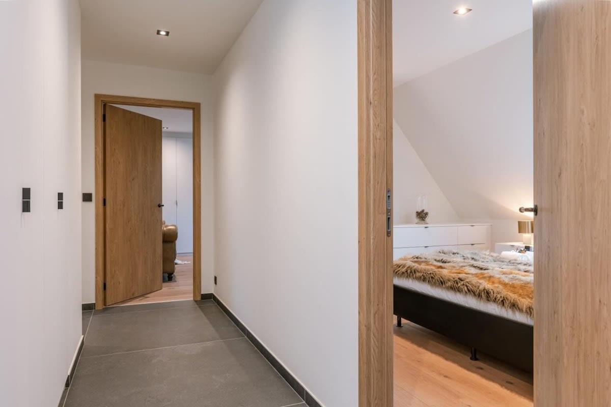 Huswell - Luxurious Apartment With Parking Beernem Екстериор снимка